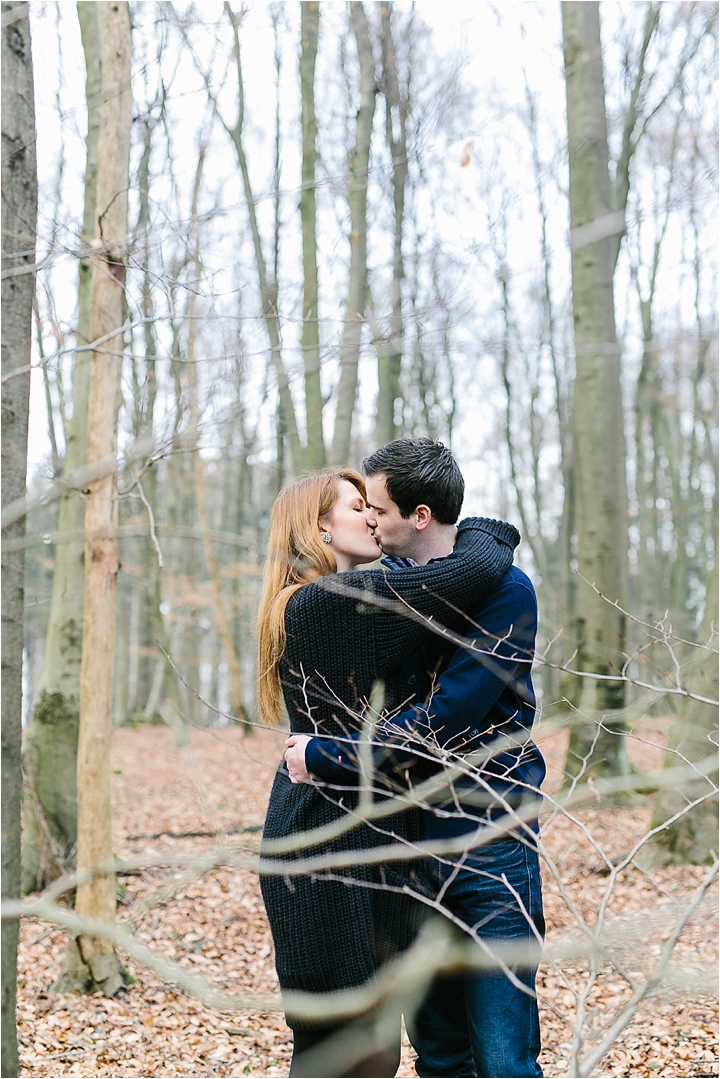 engagement session in the woods_0002